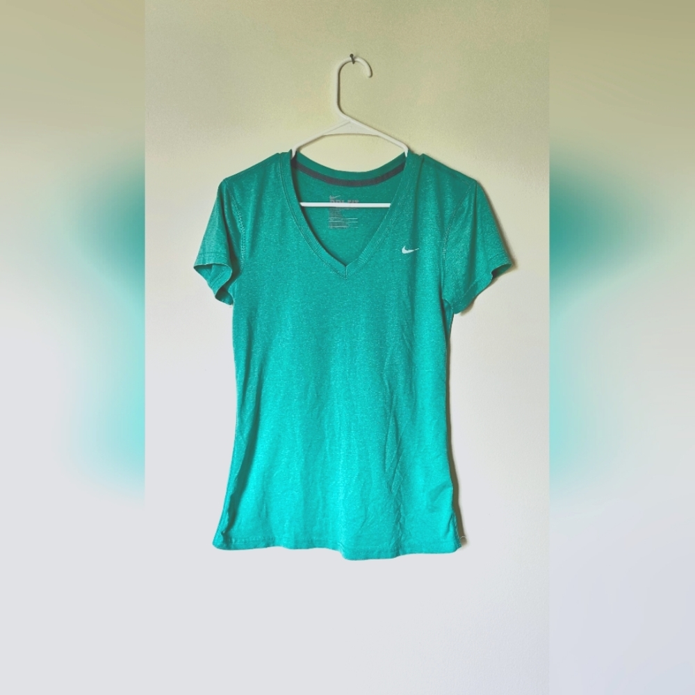 Women's Nike Athletic Tshirt
